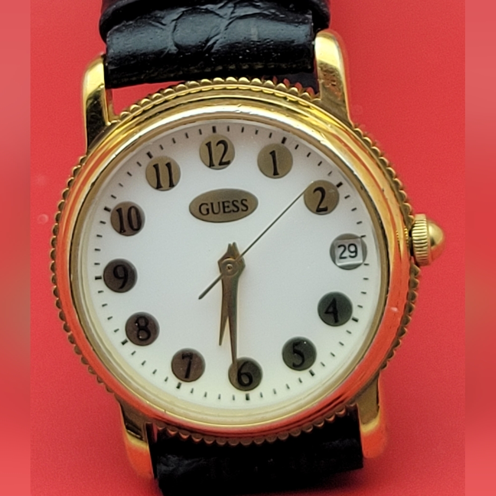 GUESS Watch - Picture 15 of 16